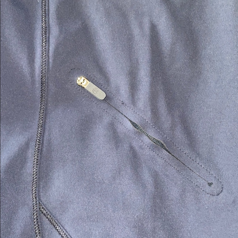 Lululemon leggings - Picture 5 of 8